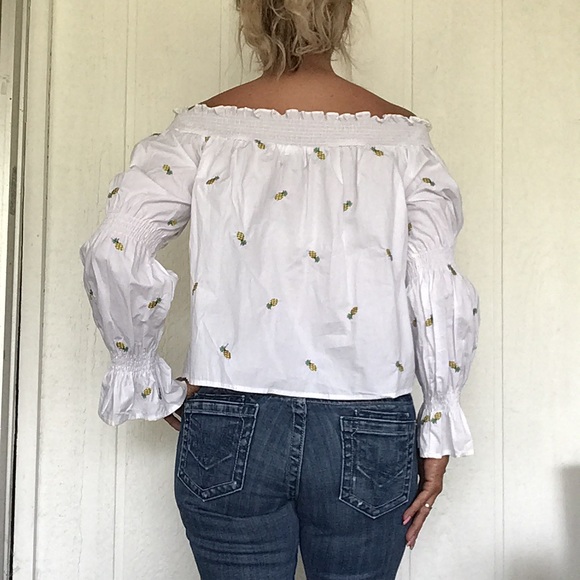 NWT BISHOP + YOUNG PINEAPPLE PRINT OFF THE SHOULDER TOP SIZE MEDIUM - Picture 4 of 14